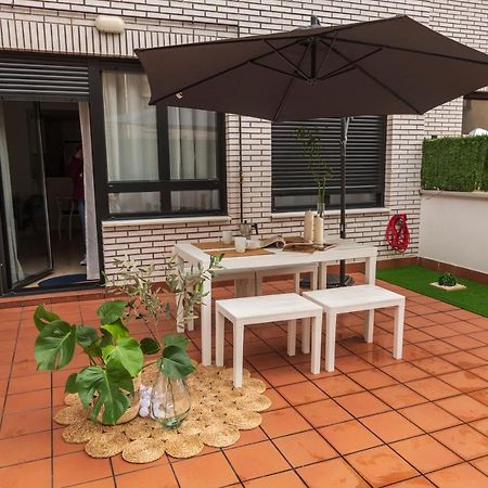 La Terraza De La Vega - Ubicacion Inmejorable , Wifi , Terraza Y Parking Gratuito Apartment Oviedo Bagian luar foto
