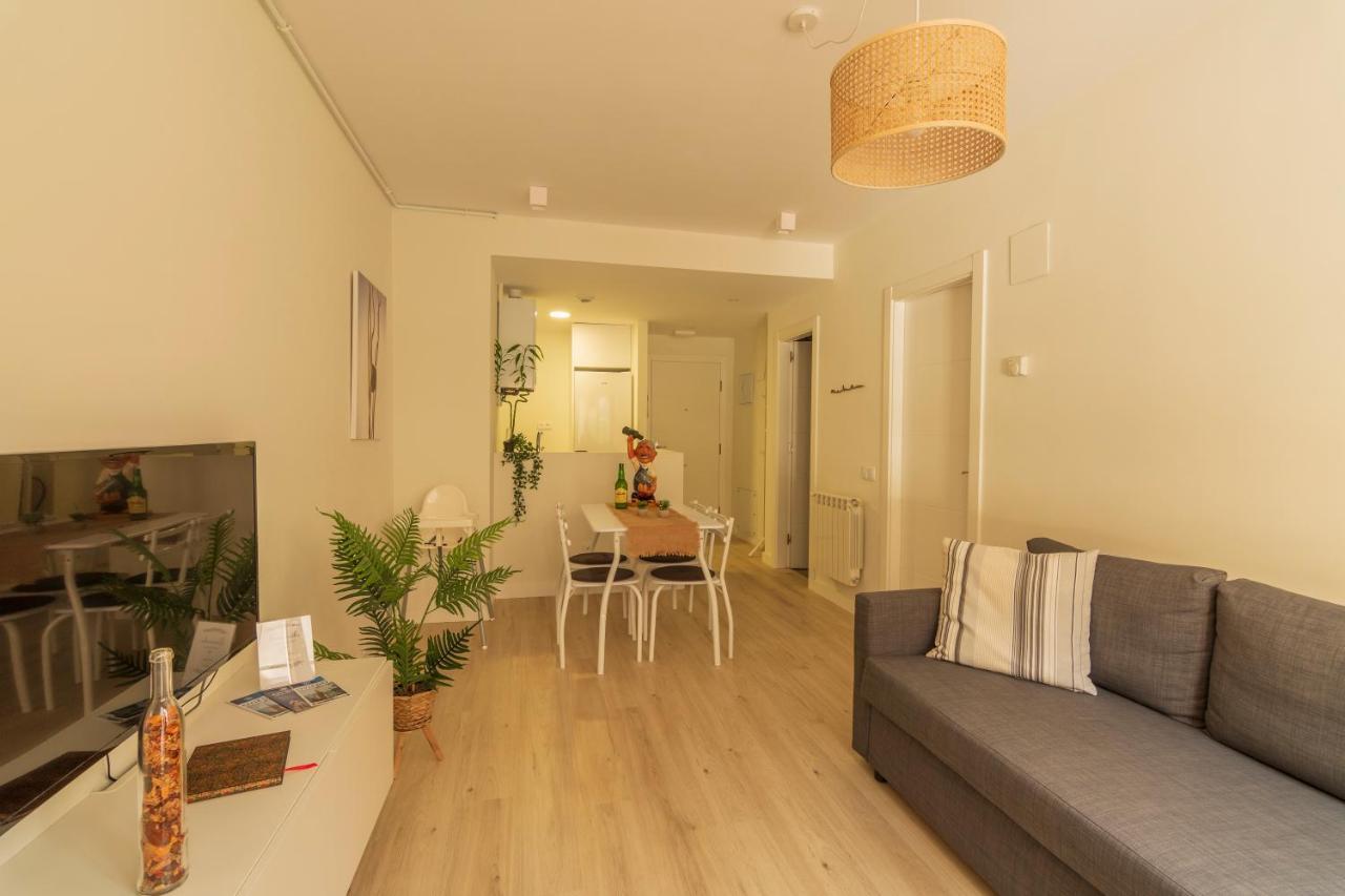 La Terraza De La Vega - Ubicacion Inmejorable , Wifi , Terraza Y Parking Gratuito Apartment Oviedo Bagian luar foto