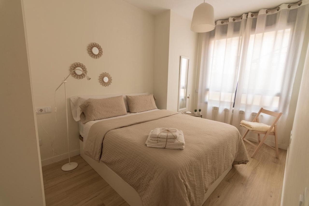 La Terraza De La Vega - Ubicacion Inmejorable , Wifi , Terraza Y Parking Gratuito Apartment Oviedo Bagian luar foto
